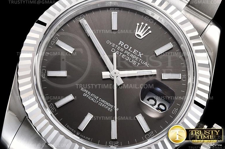 1212 R2DJ0257B – DJ2 41mm Oys Cozy 660